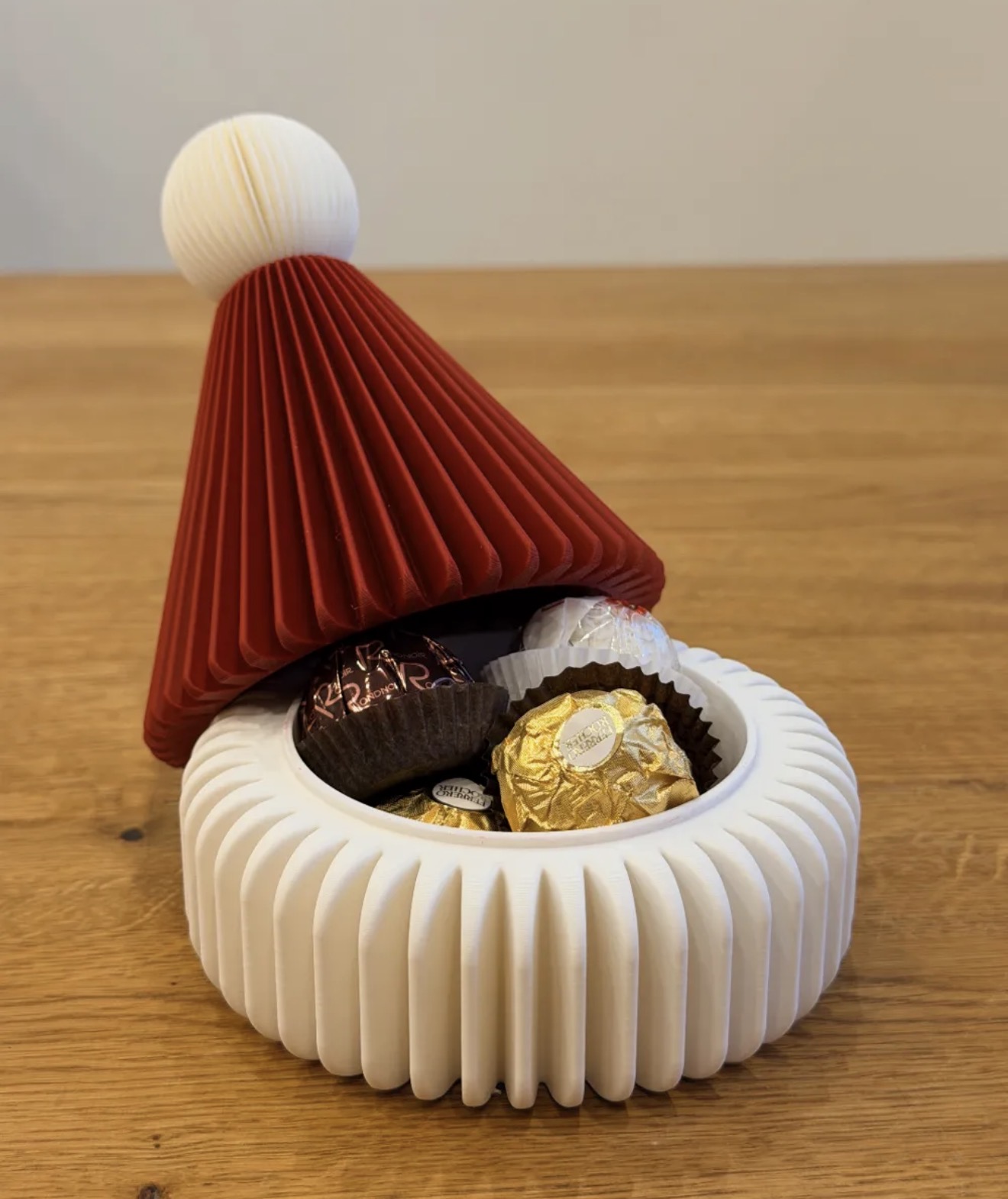 Cachepô de Papai Noel com bombons