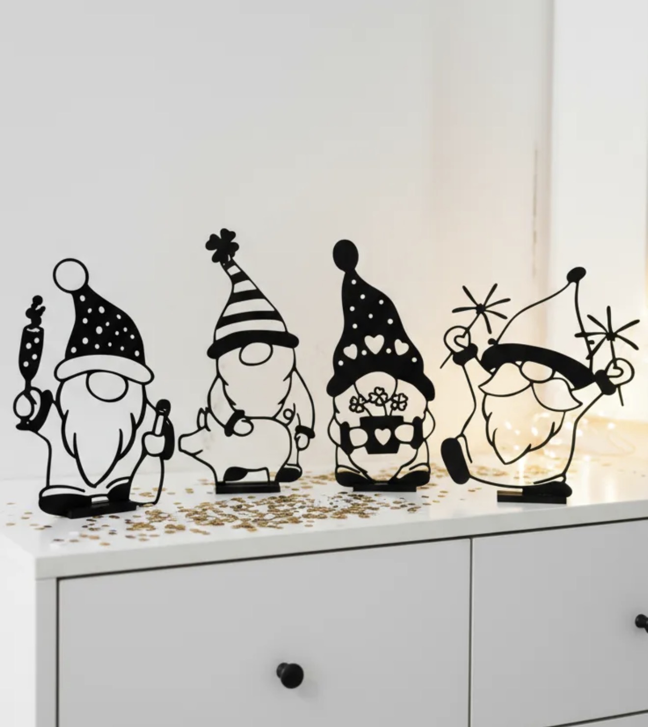 Gnomos decorativos de Natal em relevo